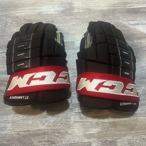 St. Lawrence CCM Hockey Gloves